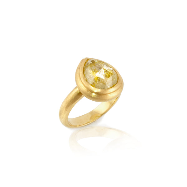 Yellow Natural Pear Shape Rustic Diamond Gold Ring